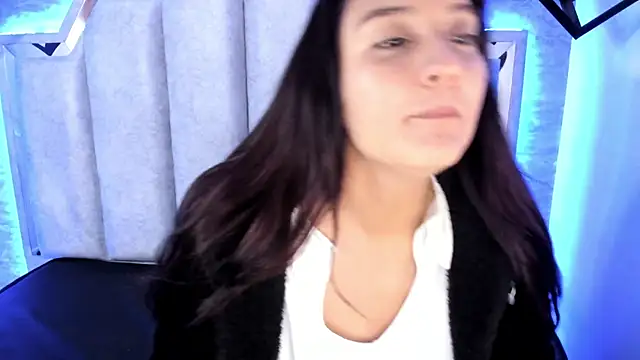  alaia collway  online show from March 2025 12:12:01 PM