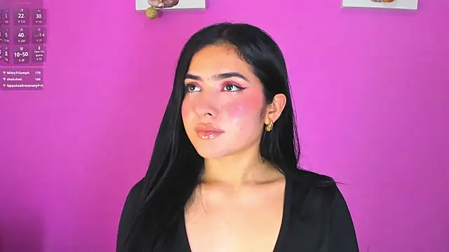 Snapshot of adara_johnson__ chatting on February 2025 03:31:02 PM adara johnson online show from February 2025 03:31:02 PM