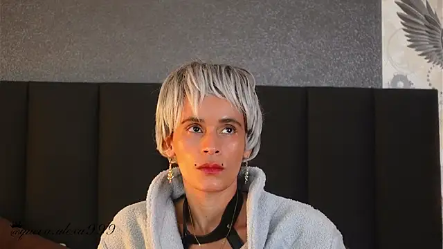 Alexa Duque34 online show from December 2025 03:46:02 PM