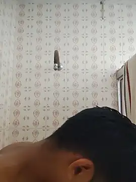 Snapshot of FitGeorge chatting on November 2025 07:29:02 PM FitGeorge online show from November 2025 07:29:02 PM