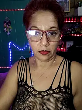 TRISH MILF online show from February 2025 12:27:02 AM