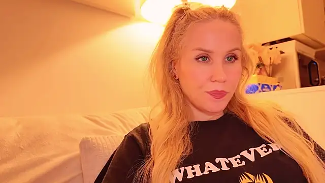 Myassistant online show from December 2025 10:15:02 PM