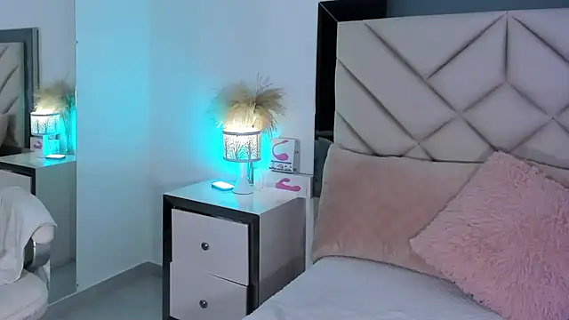 alexa tobar online show from March 2026 09:21:01 PM