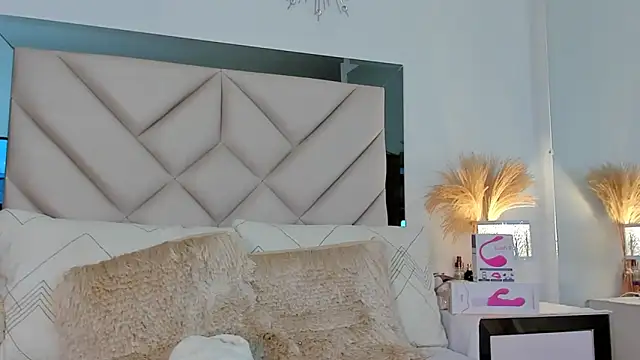 alexa tobar online show from September 2025 07:49:01 PM