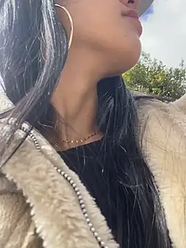 sophie conor online show from January 2025 06:57:02 PM