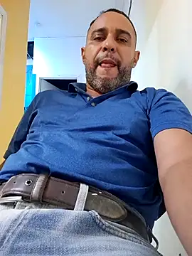 friendsloversex online show from September 2025 09:10:01 PM