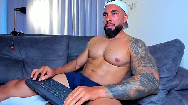 roman muscle online show from April 2026 10:47:01 PM