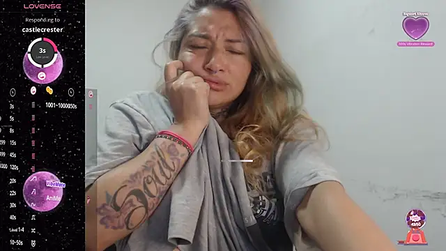 Snapshot of FENIX_LUXURY chatting on December 2024 04:51:02 PM FENIX LUXURY online show from December 2024 04:51:02 PM