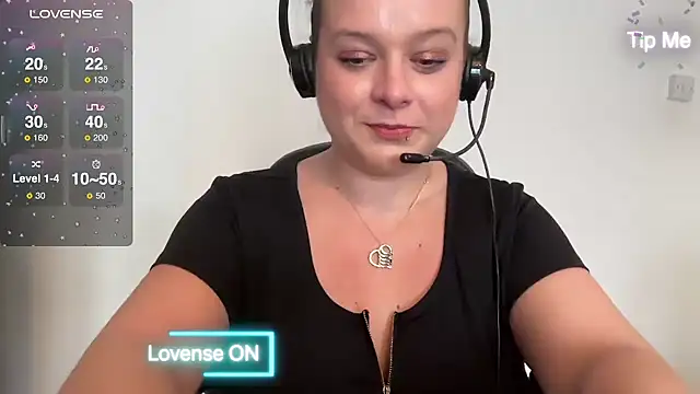 NaughtyWifeUK online show from December 2024 12:24:01 PM