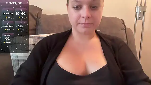 NaughtyWifeUK online show from October 2025 10:05:02 AM