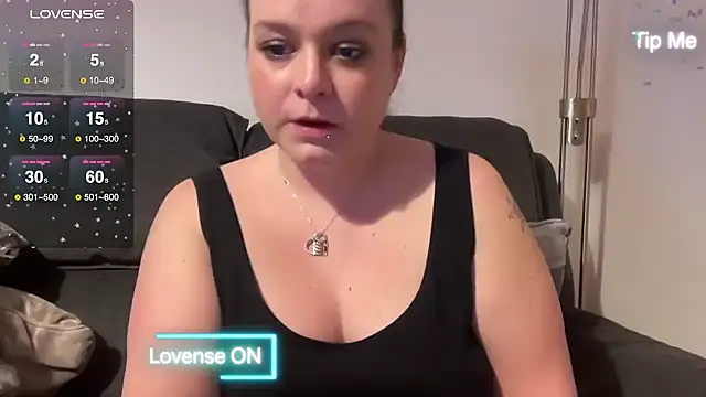 NaughtyWifeUK online show from December 2024 01:19:02 AM