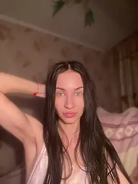 Starry Siren online show from April 2026 06:01:01 PM