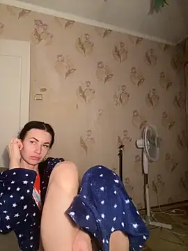 Starry Siren online show from November 2025 03:12:01 PM