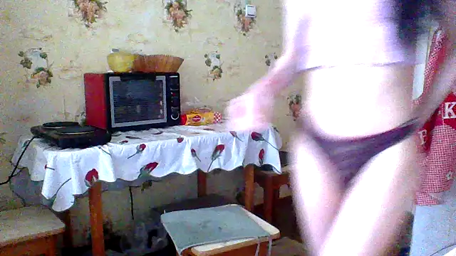 Snapshot of Starry_Siren chatting on June 2026 01:30:01 PM Starry Siren online show from June 2026 01:30:01 PM