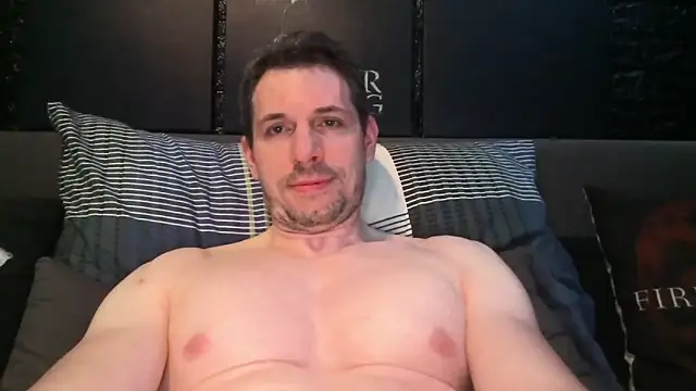 dreamwallker21 online show from May 2026 04:49:02 AM