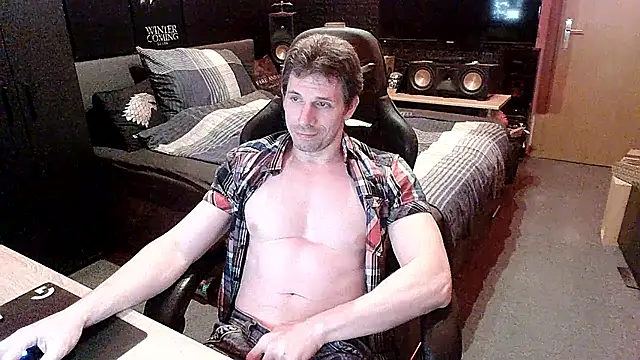 dreamwallker21 online show from March 2026 08:43:02 PM