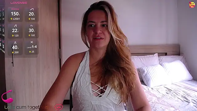 Snapshot of ParisW chatting on July 2026 04:31:01 PM ParisW online show from July 2026 04:31:01 PM