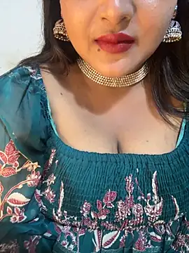 Ayesha mahi online show from October 2025 01:58:01 PM