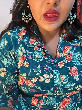 Ayesha mahi online show from October 2025 11:01:02 AM