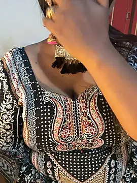Ayesha mahi online show from October 2025 08:47:01 AM