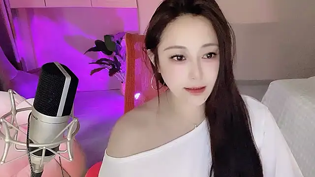 Daisy-77 online show from September 2025 04:52:02 AM