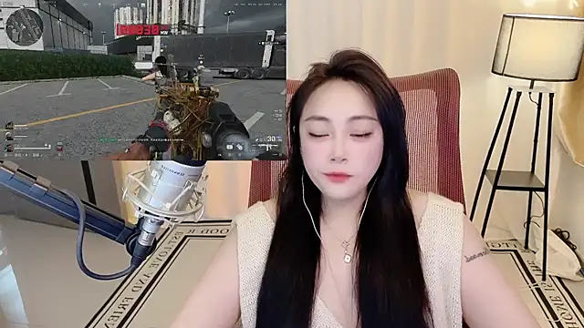 Daisy-77 online show from June 2026 01:17:02 PM