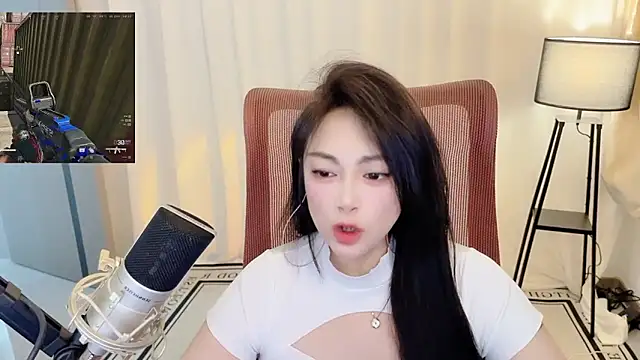 Daisy-77 online show from June 2026 12:38:01 PM