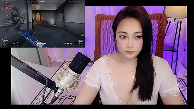 Daisy-77 online show from July 2026 01:32:01 PM