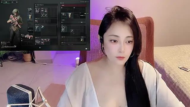 Daisy-77 online show from April 2026 01:04:02 PM