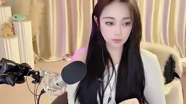 Daisy-77 online show from March 2025 09:09:02 PM