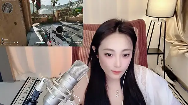 Daisy-77 online show from May 2026 12:38:02 PM