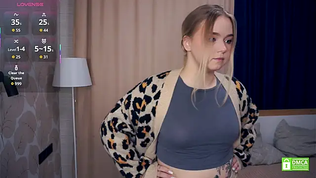 ZaraCreedon online show from October 2025 05:06:01 AM