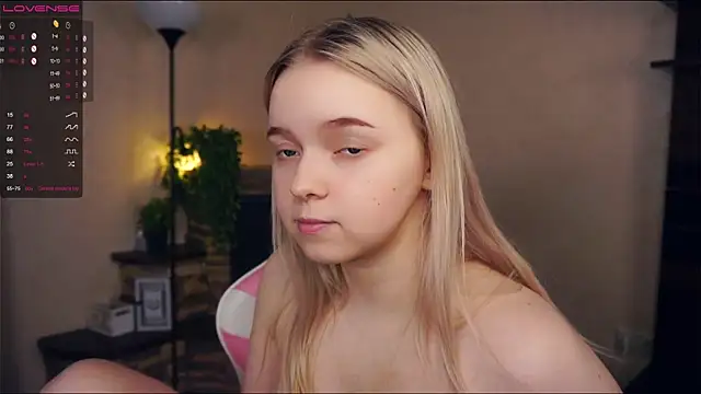 ZaraCreedon online show from March 2025 02:22:02 AM