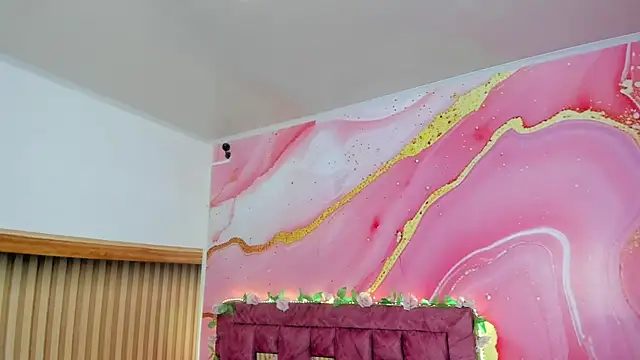 Daisy  rose online show from April 2026 03:00:02 AM