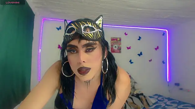 Snapshot of Perla_Hotcortes chatting on May 2026 04:44:02 AM Perla Hotcortes online show from May 2026 04:44:02 AM