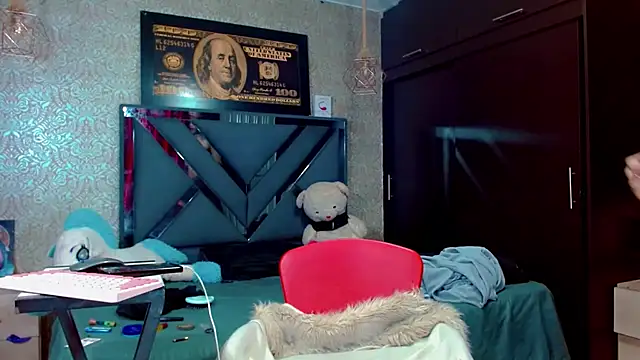 Perla Hotcortes online show from September 2025 01:50:02 AM