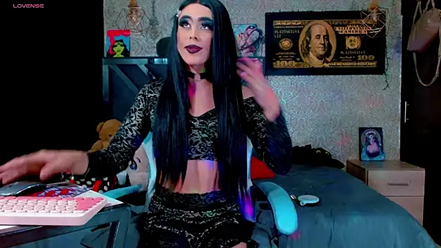 Perla Hotcortes online show from October 2025 09:37:01 PM