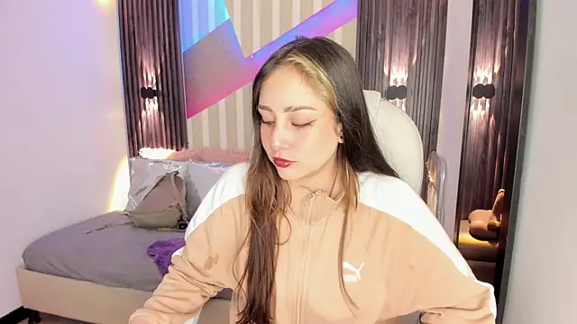 emily layton online show from October 2025 02:38:01 PM