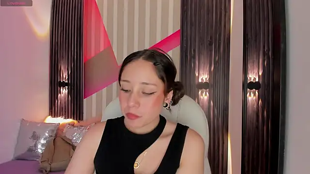 emily layton online show from March 2025 02:01:02 PM