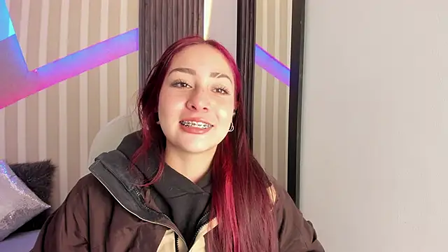 emily layton online show from November 2025 02:43:02 PM