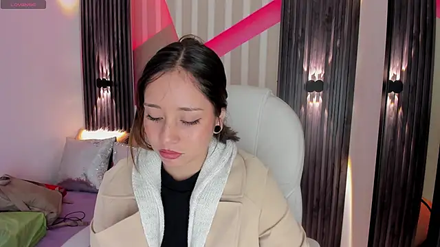 emily layton online show from March 2025 01:08:01 PM