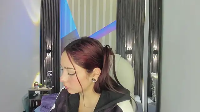 emily layton online show from February 2026 12:50:01 AM