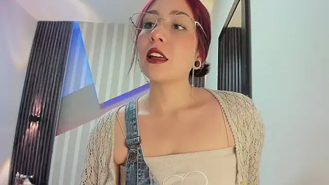 emily layton online show from December 2025 08:04:02 PM