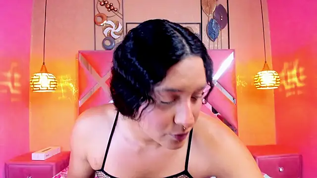 Alison Chan  online show from September 2025 02:44:02 PM