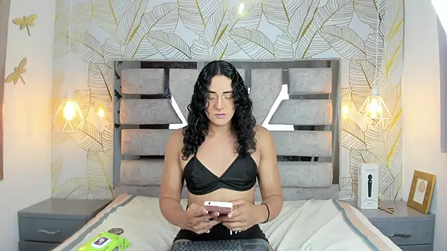 Alison Chan  online show from April 2026 12:16:02 AM