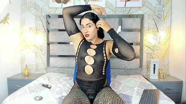 Alison Chan  online show from May 2026 10:04:01 PM