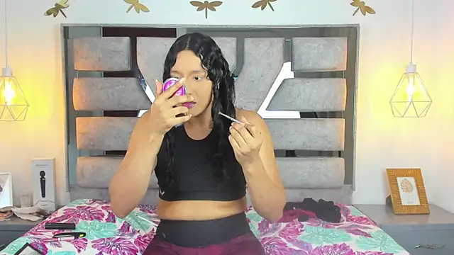 Alison Chan  online show from December 2025 03:28:04 PM