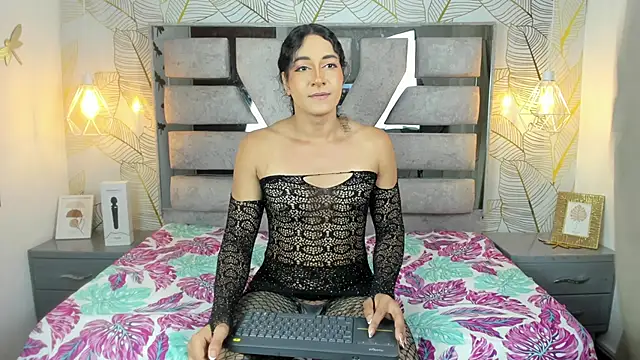 Alison Chan  online show from April 2026 05:41:02 PM