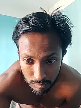 Snapshot of HunkyAriyan chatting on February 2025 09:18:01 AM HunkyAriyan online show from February 2025 09:18:01 AM