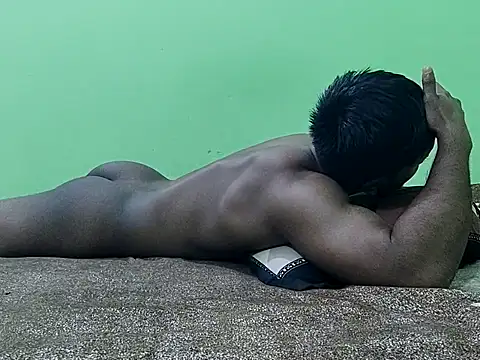 Snapshot of HunkyAriyan chatting on September 2025 07:53:02 PM HunkyAriyan online show from September 2025 07:53:02 PM